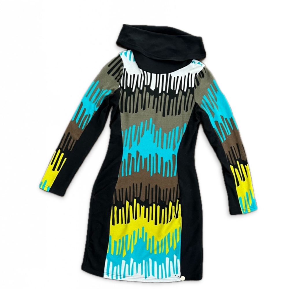 Coco & Tashi Long Sleeve Sweater Dress